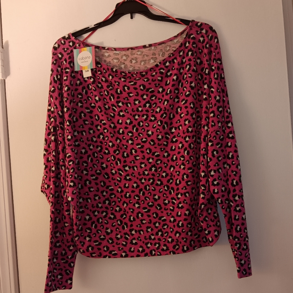 ⭐️Hot Pink Leopard Print Sweater